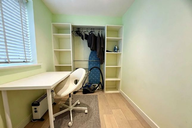 3B, Chiswell Court, Watford photo 4