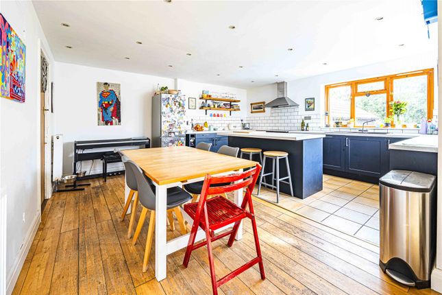 26, Belham Road, Hertfordshire photo 4