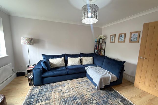 15, Clover Gardens, Stamford photo 5