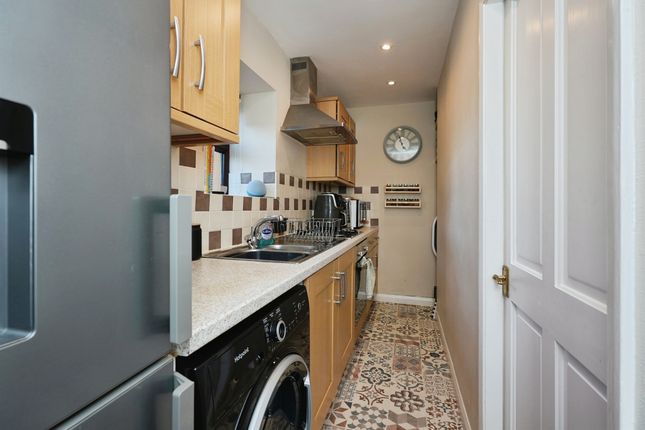 9, Witchfield Hill, HALIFAX photo 4