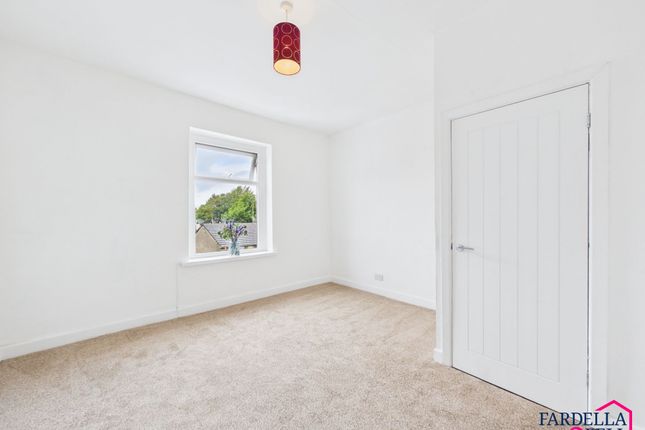 19 Sunderland Street, Burnley photo 4