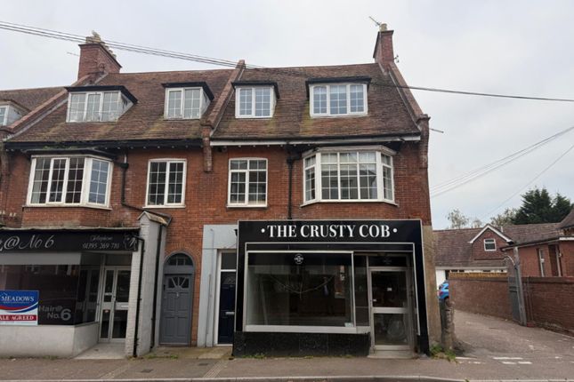 4-bed flat on 4a Littleham Road, Exmouth, £145,000