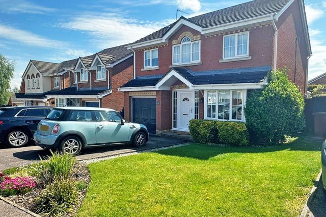 Detached house for sale in Jackdaw Close, Stevenage