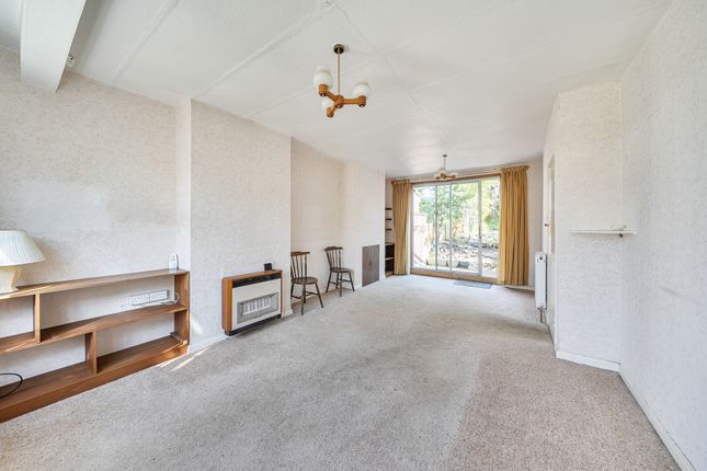 42 Cherry Hill, Barnet photo 4