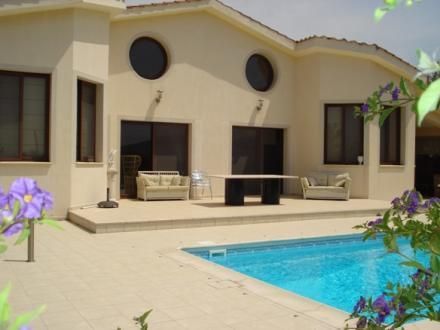 Bungalow for sale in Moni, Limassol, Cyprus