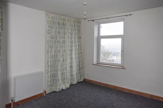 25, Airedale College Mount, Bradford photo 5