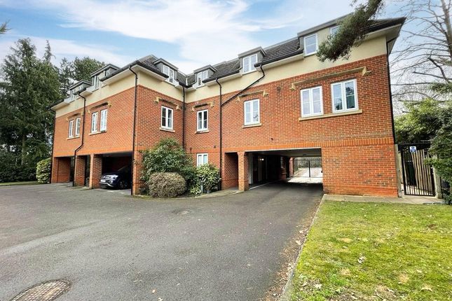 Flat to rent in Marchmont Place, Larges Lane, Bracknell, Berkshire