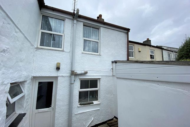 2 bed end terrace house to rent in Carn Brea Lane, Pool, Redruth TR15