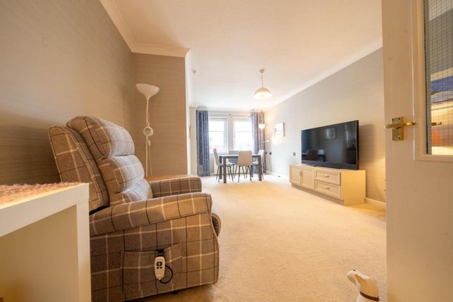 Flat 47, Muirfield Court, Glasgow photo 4