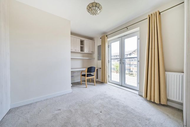 Thumbnail Flat to rent in Fleming Place, Bracknell