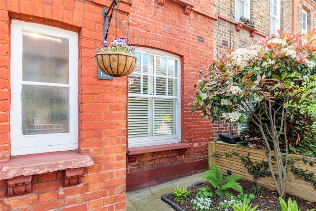 Terraced house for sale in Moselle Avenue, London