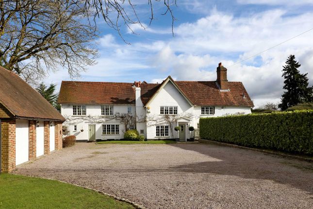 Country house for sale in Elm Road, Penn
