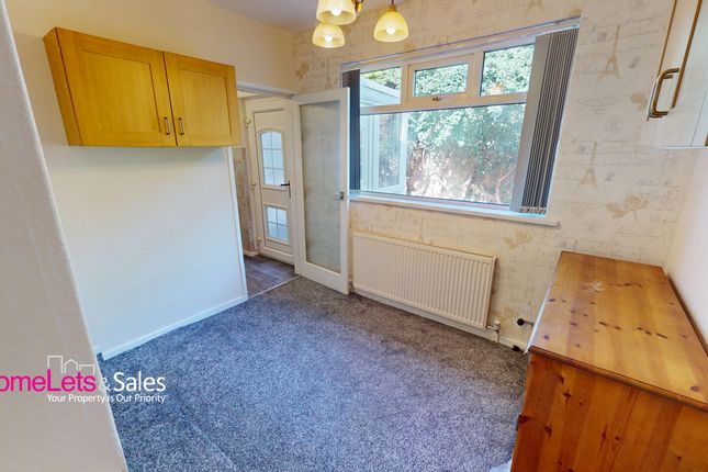 219, Moore Avenue, Bradford photo 2