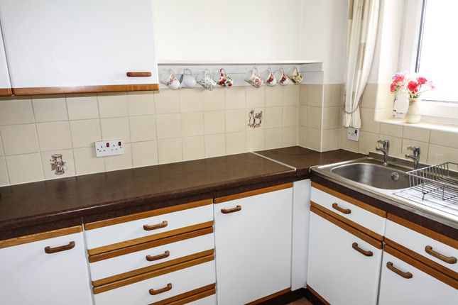60 Seaward Court, West Street, Bognor Regis photo 4