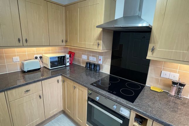 Flat 20 , Silchester Court, Ashford photo 4