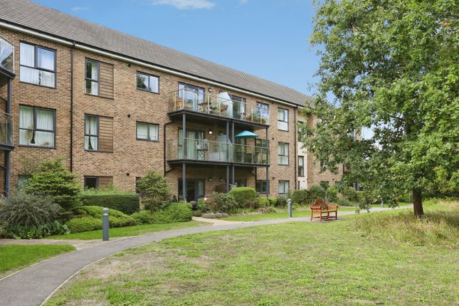 Flat 34 Meadow Court, 15, Hamilton Road, Hampshire photo 2