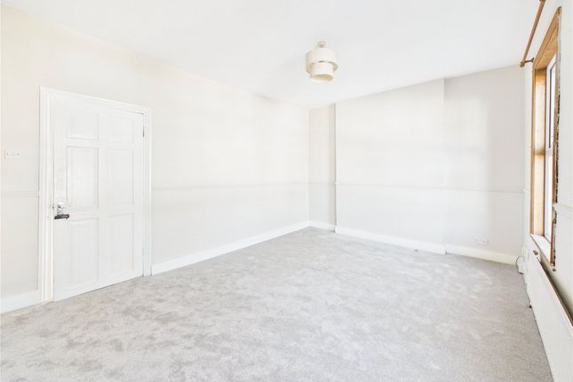 First Floor, 4A, Granville Road, South Woodford photo 3