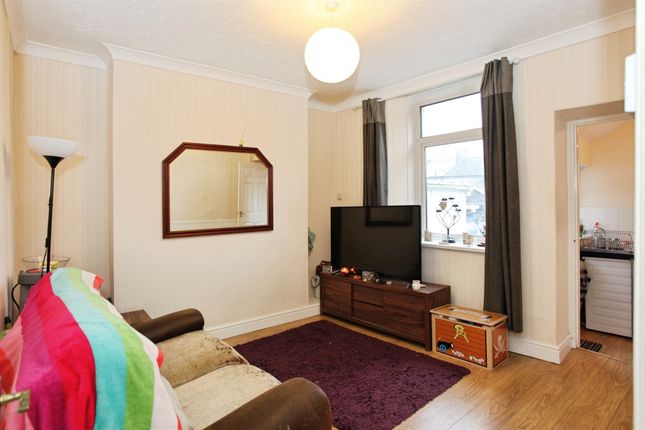 21, Coed Y Brain Road, Caerphilly photo 4