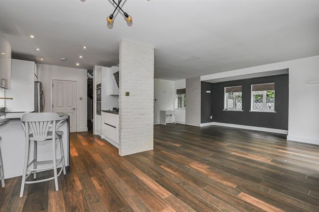 32, Hazel Road, St. Albans photo 4