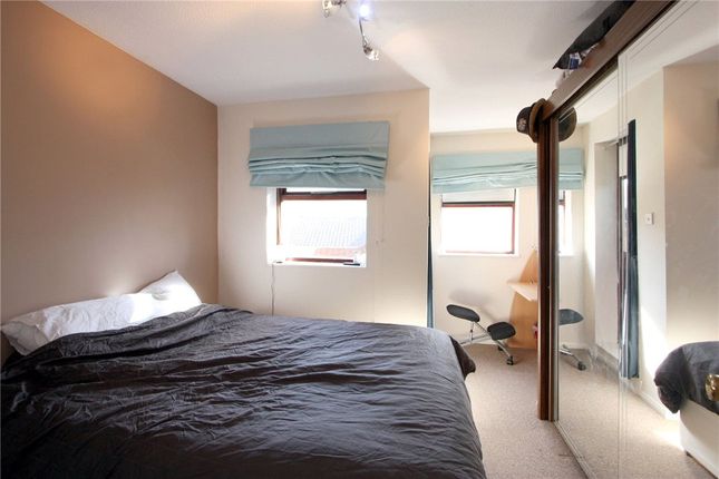 40, Greenland Mews, London photo 3