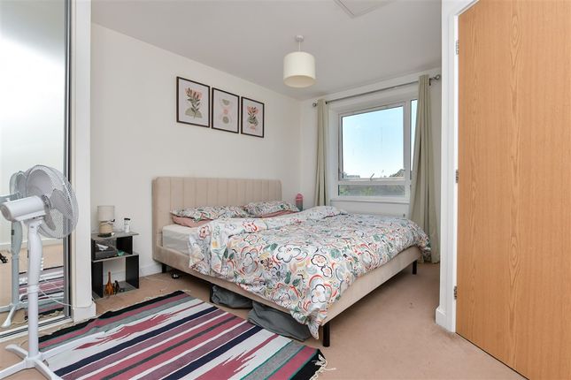 Observatory Way, Ramsgate photo 4