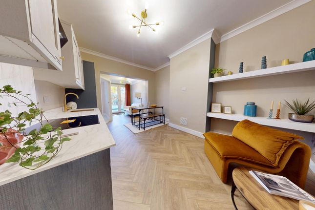 Accommodation Bedroom Flat Colliers Wood Studio Flats To Rent In