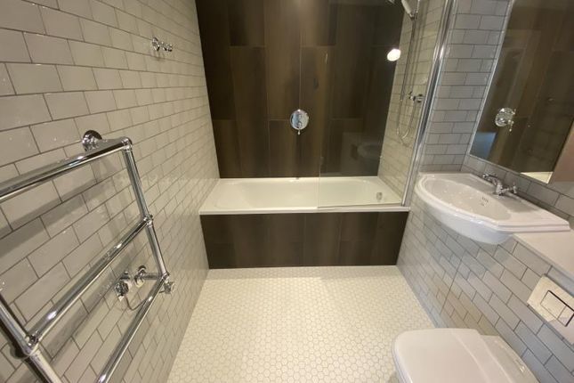 Flat 1025 2, Engineers Way, Wembley photo 3