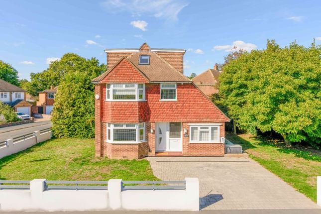 3-bed detached on 38, Wolsey Drive, Walton-On-Thames, £800,000