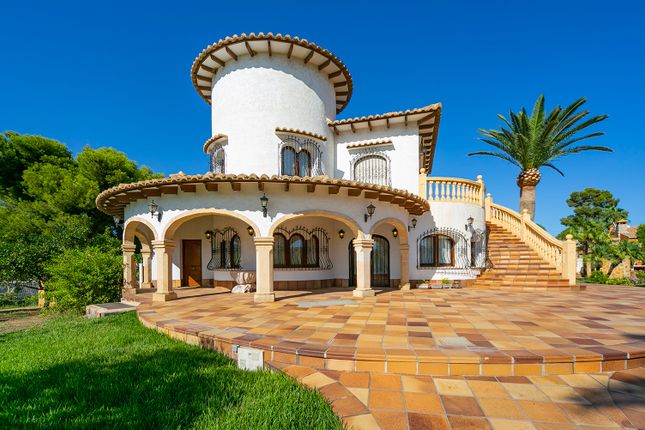 Villa for sale in Marina Alta, Calpe, Spain