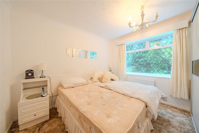 30, Leafield Close, Leeds photo 4