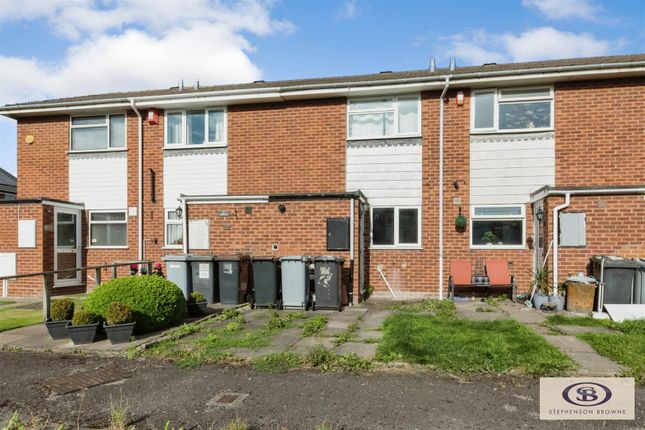 Thumbnail Town house for sale in Bidvale Way, Crewe