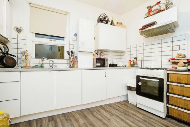 Flat for sale in St. Georges Road, London