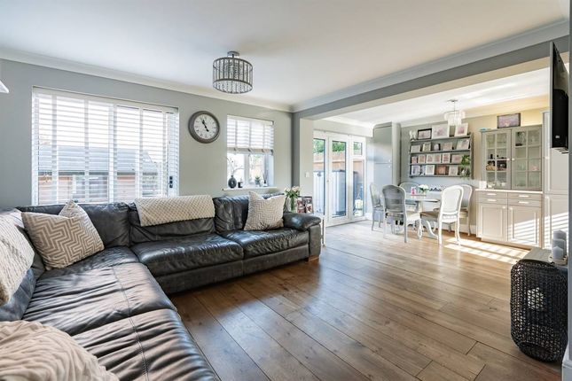39, Thistle Drive, Whitstable photo 2