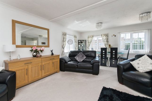 20, Rydon Lane, Exeter photo 2