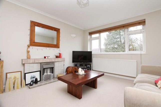 Stedman Close, Ickenham photo 2