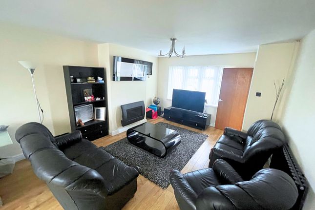 Link-detached house for sale in Tapestries Avenue, West Bromwich