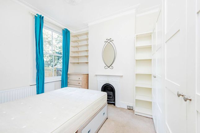 Thumbnail Flat to rent in Roskell Road, West Putney, London