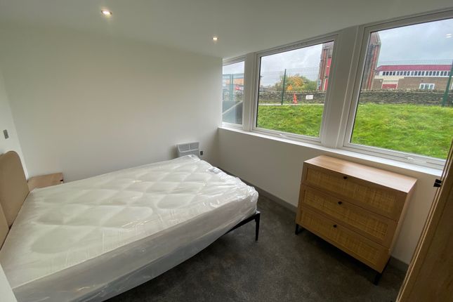 G13, Yeadon House, Green Lane, LEEDS photo 5