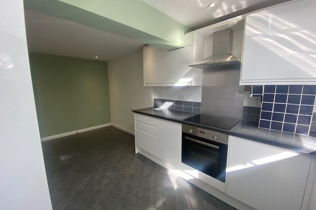 21, Melton, Milton Keynes photo 4