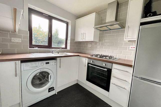Terraced house for sale in Waterside Drive, Grimsby