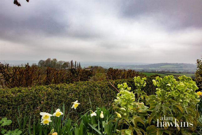 48, Lillybrook Estate, Lyneham photo 3
