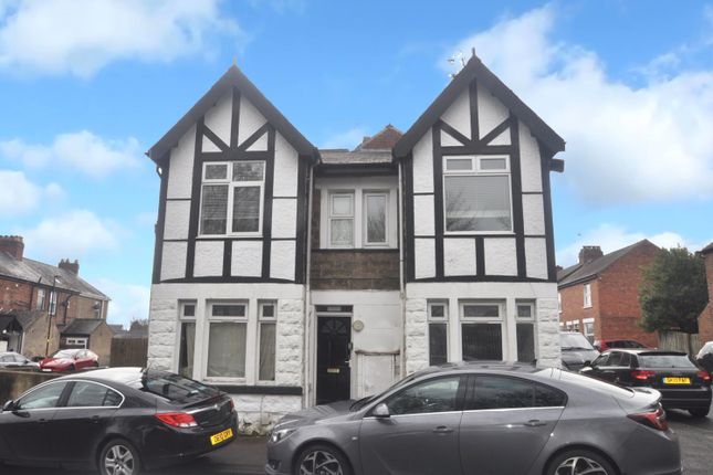Flat to rent in Grove Park Avenue, Harrogate, North Yorkshire