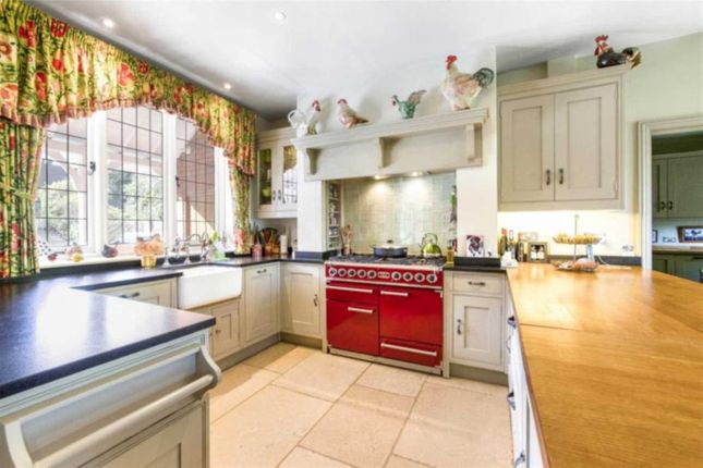 Detached house to rent in Barnet Lane, Elstree