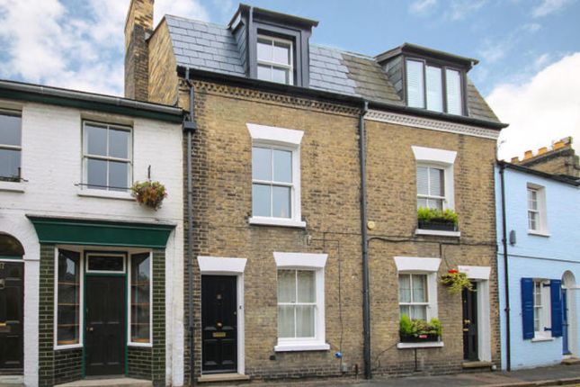 Thumbnail Terraced house for sale in Orchard Street, Cambridge