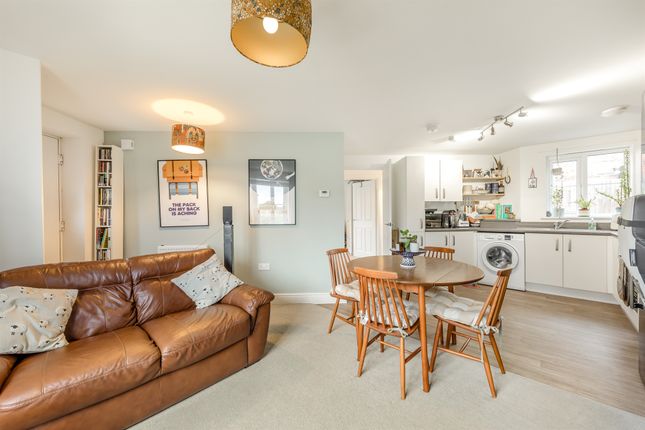 Thumbnail Flat for sale in Barrowfield Drive, Stamford