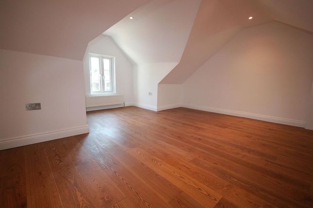 23a Station Road, Rickmansworth photo 5