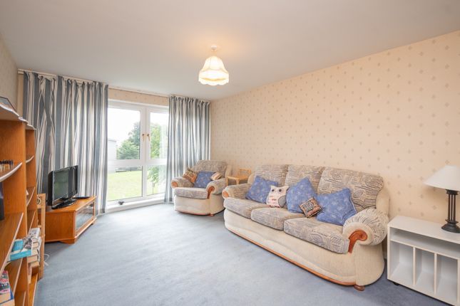 28, Ivanhoe Road, Cumbernauld photo 2