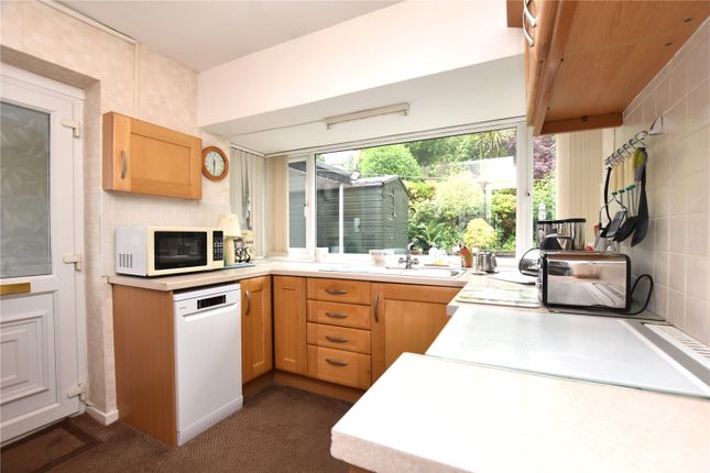 30, Banksfield Crescent, Leeds photo 3