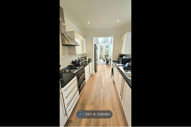 Thurso Street, Tooting, London photo 4