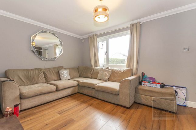 18, Darwin Walk, Dereham photo 2